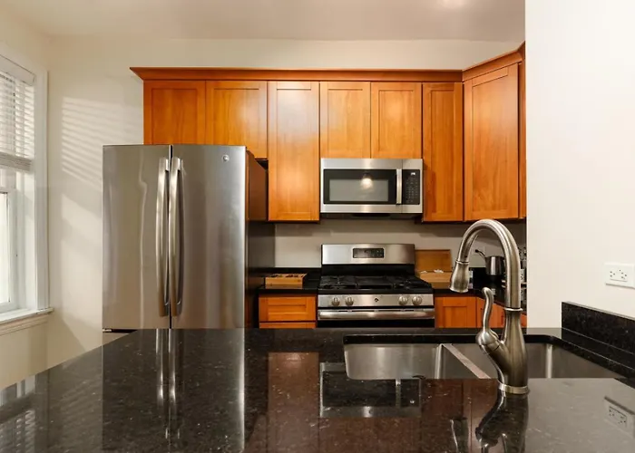 Flexhome Wicker Park - Stylish 2br - Sleeps 6 Chicago